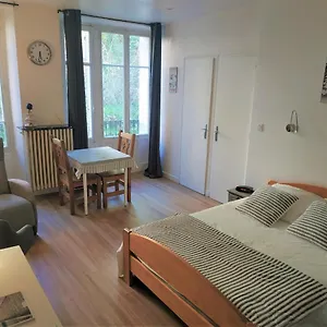 Joli Calme Parking Proche Thermes Et Centre Appartement